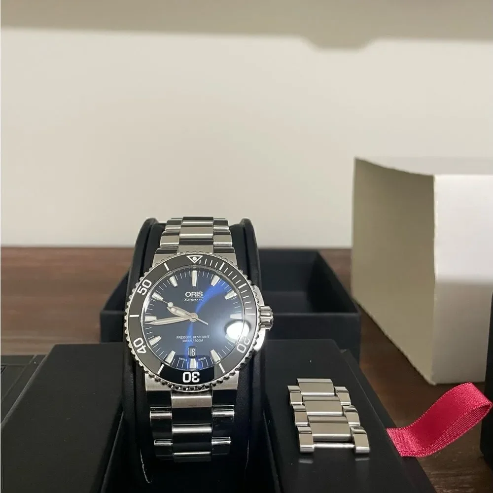Oris Aquis Date Blue